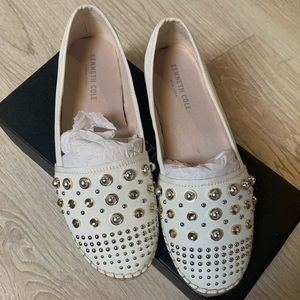 NWT Kenneth Cole Stud Flats